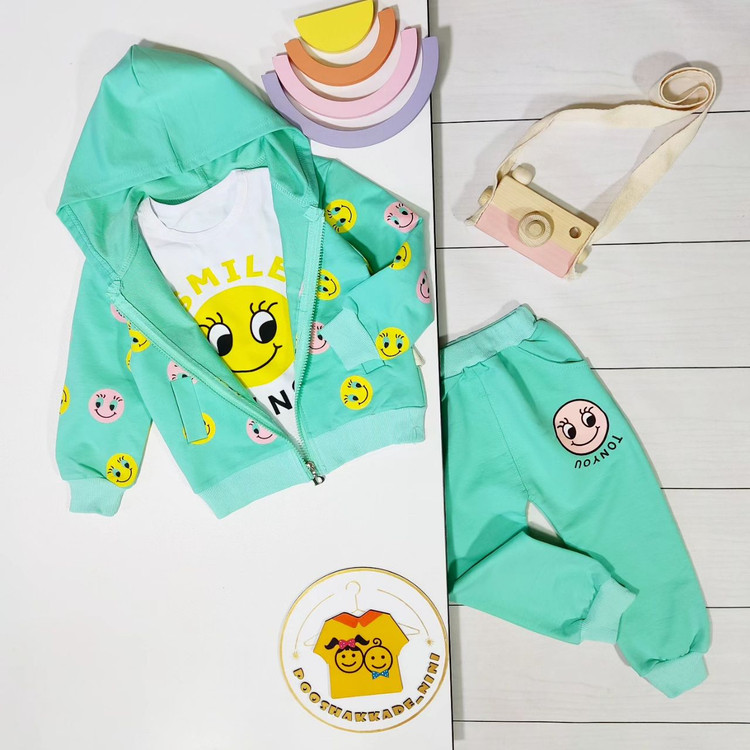 سه تکه بچگانه طرح استیکر