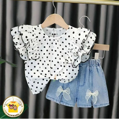 ست شومیز و شلوارک خال خالی دخترانه