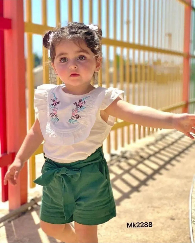 تاپ گلدوزی و شلوارک دخترانه 133