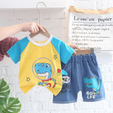 ست تیشرت و شلوارک بچگانه مدل دایناسور فضانورد