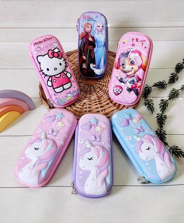 جامدادی دخترانه طرح برجسته کیتی، فروزن، سگ های نگهبان