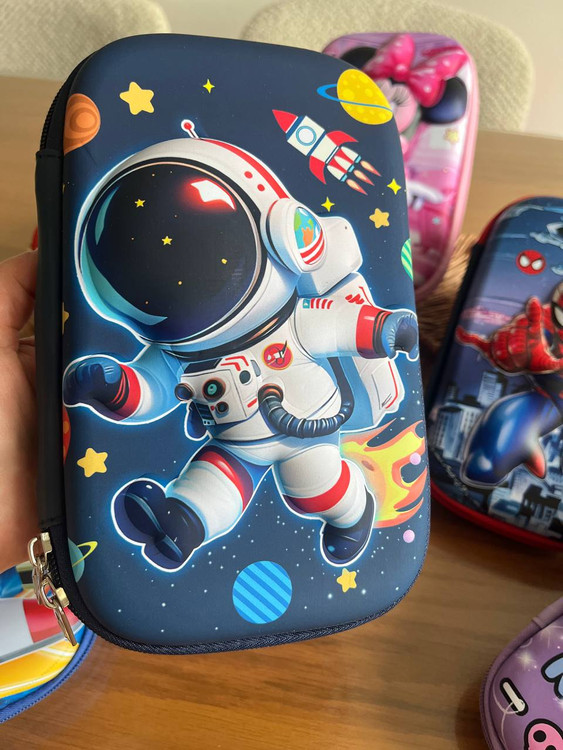 جامدادی تبلتی فضانورد