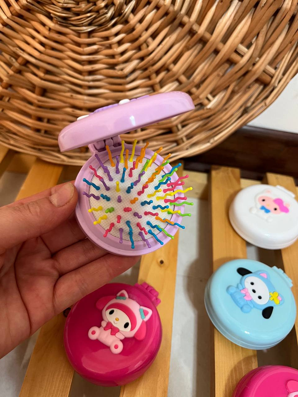 آینه و برس کرومی