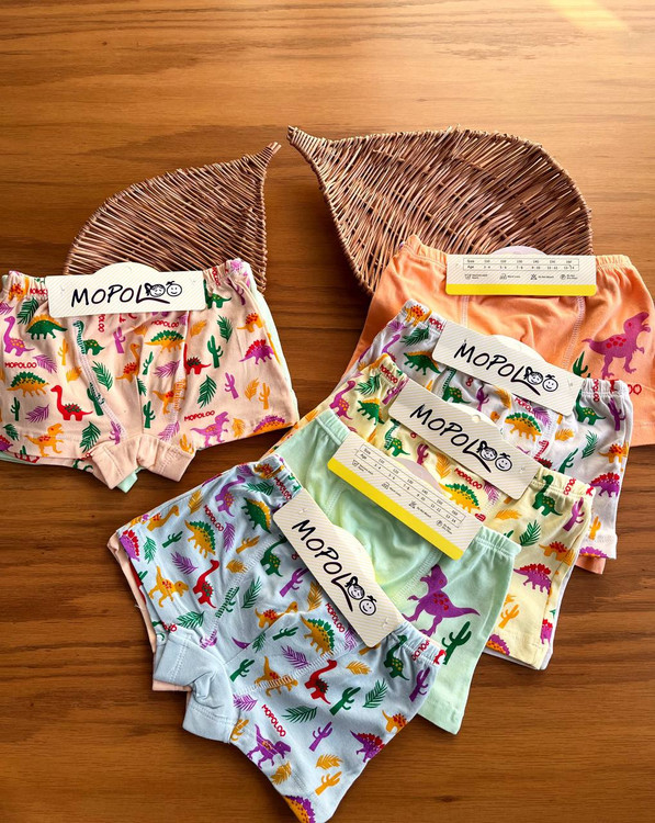 شورت دایناسوری بچگانه